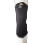 Υποεπιγονατιδικό Strap

Κωδικός: MB/4001 PLUS

Μέγεθος: ΚΟΙΝΟ

Δεξί-Αριστερό: ΚΟΙΝΟ

Χρώμα: Μαύρο

Πλεονεκτήματα & Χαρακτηριστικά
Υποεπιγονατιδικό Strap κατασκευασμένο από Neoprene ειδικής σύνθεσης για αποφυγή υγρασίας

Διαθέτει κλείσιμο με αυτοκόλλητο Velcro

Προσθαφαιρούμενο επίθεμα σιλικόνης στο κνημιαίο κύρτωμα ελεγχόμενης συμπίεσης

Μπορεί να πλυθεί

Ιδανικό για άθληση

Ενδείξεις:
Συντηρητική αγωγή σε:
Σύνδρομο OSGOOD – SCHLATTER

Τενοντίτιδα JUMBERS KNEE

Καταφυτικό τένοντα τετρακέφαλου